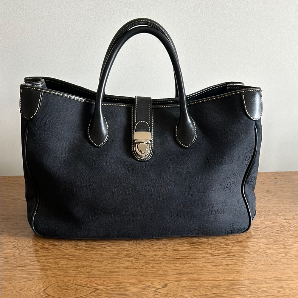 Dooney & Bourke
